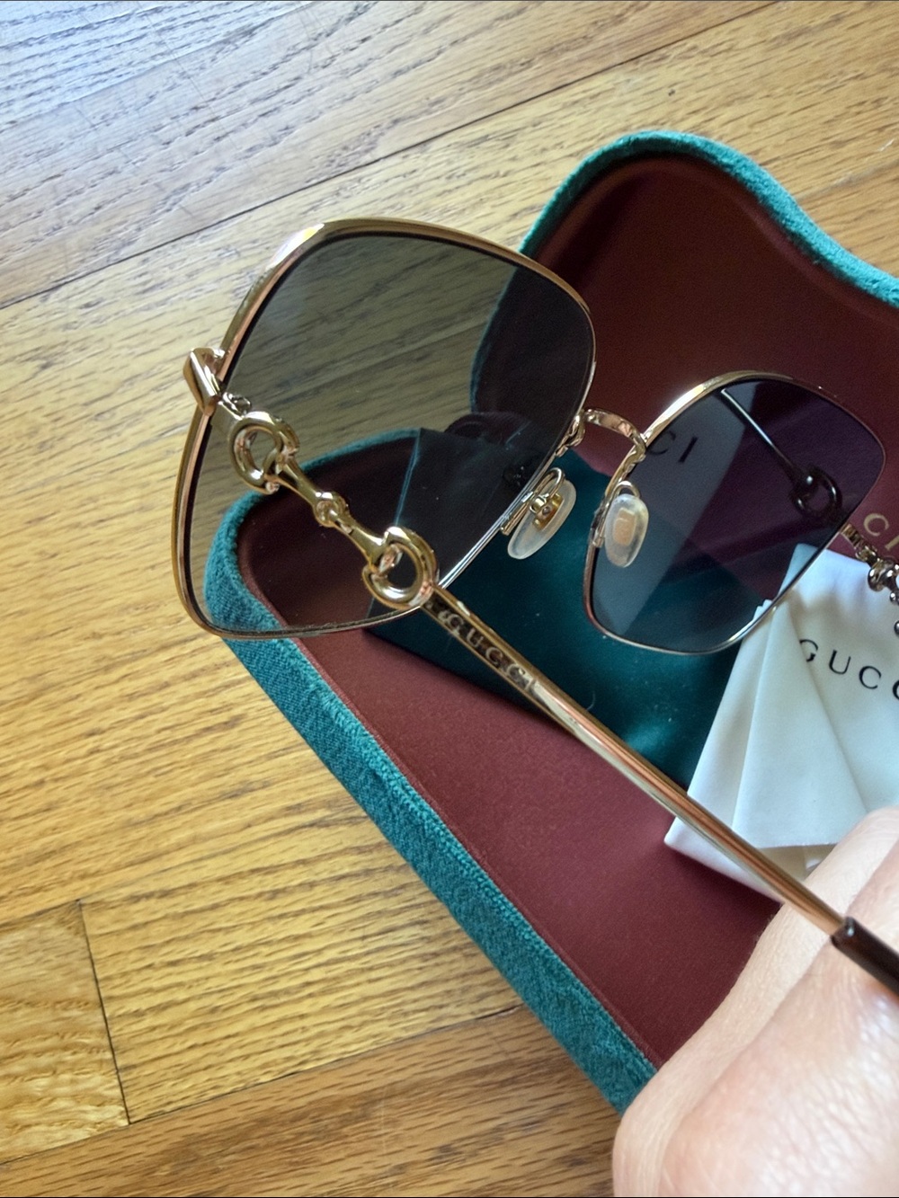 Gucci Gold Metal Frame Sunglasses with Blue-Gray Gradient Lenses - Picture 5 of 8
